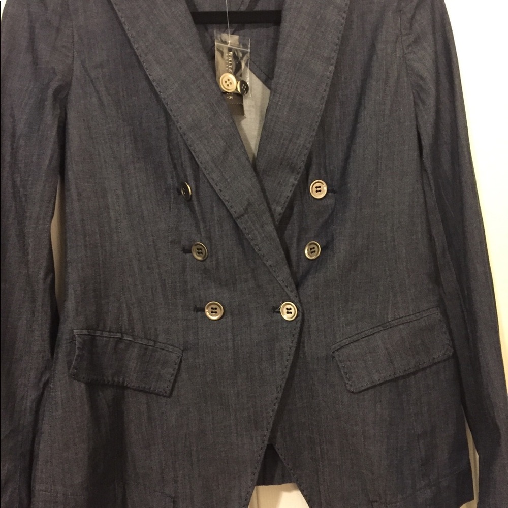 Woman’s blazer